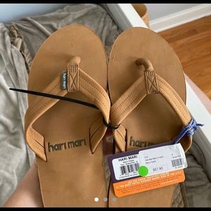 men’s flip flops